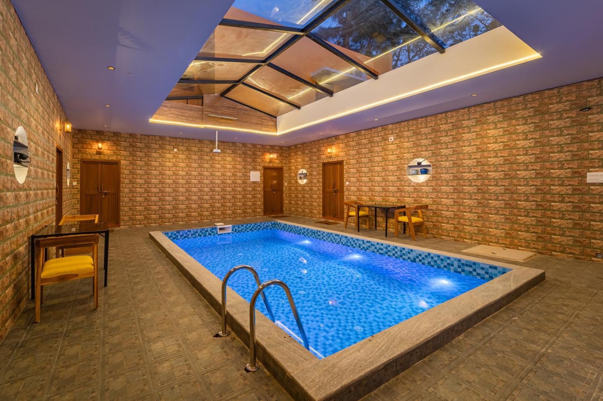 Teak Leaf Gateway Villa With Swimming Pool Indoor Games Kālapettai Eksteriør bilde