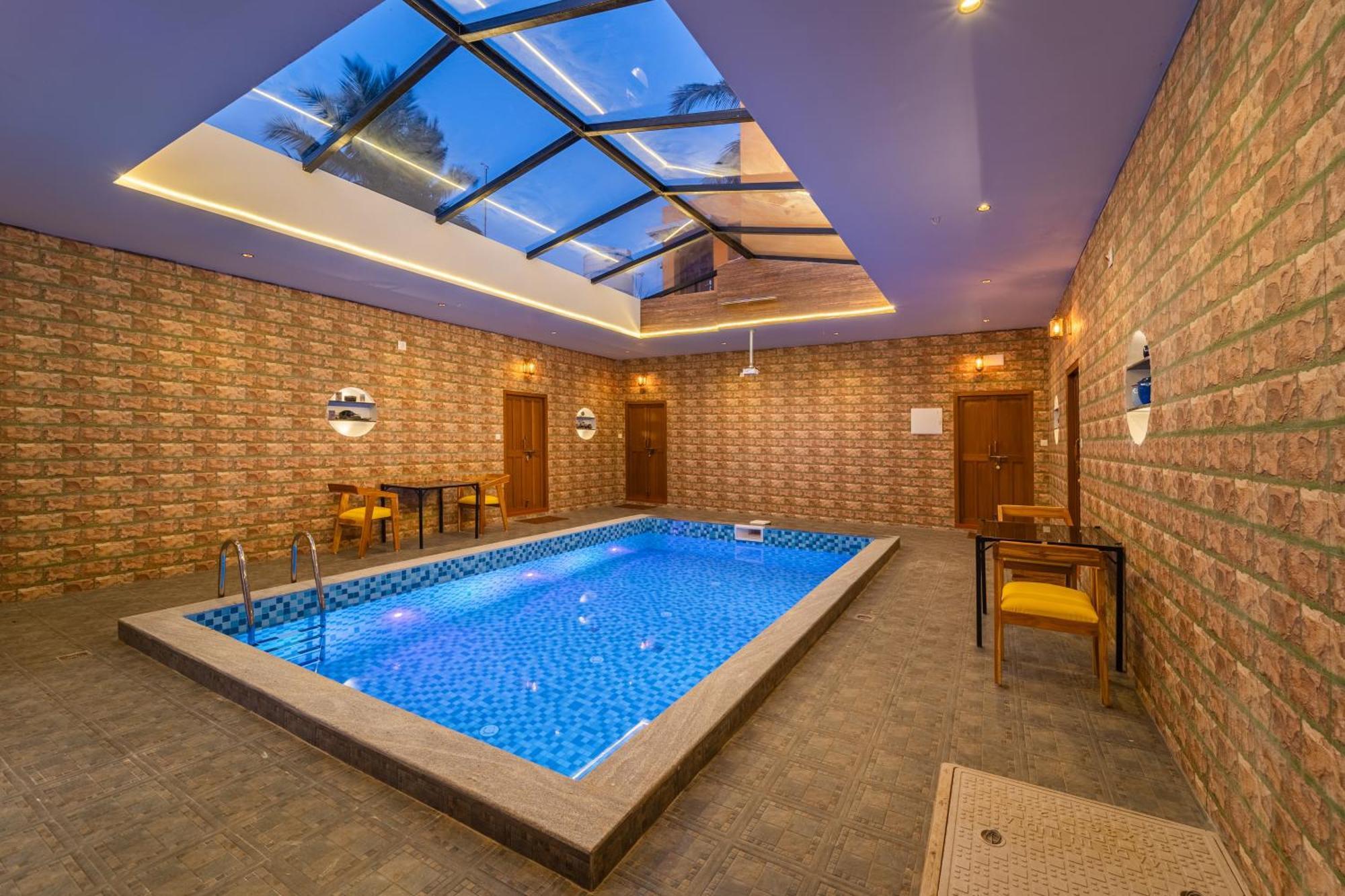 Teak Leaf Gateway Villa With Swimming Pool Indoor Games Kālapettai Eksteriør bilde
