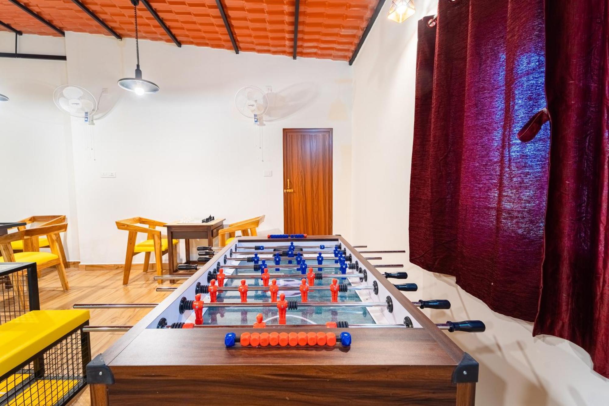 Teak Leaf Gateway Villa With Swimming Pool Indoor Games Kālapettai Eksteriør bilde