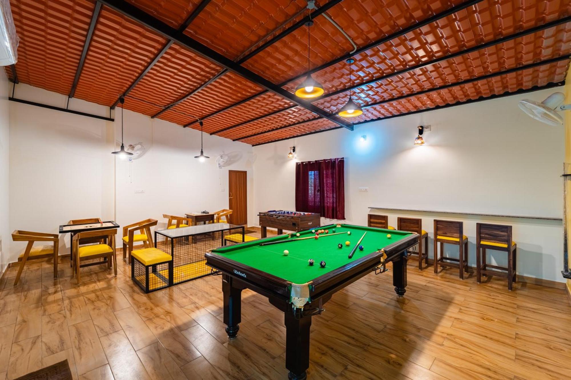 Teak Leaf Gateway Villa With Swimming Pool Indoor Games Kālapettai Eksteriør bilde
